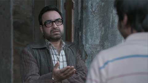 Isko abhi ke abhi ias ghoshit kardo | Pankaj tripathi meme